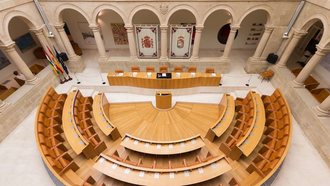 Cloître et hémicycle du Parlement de Logroño de La Rioja
